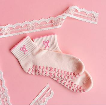 “Cotton Candy Feet” bundle.